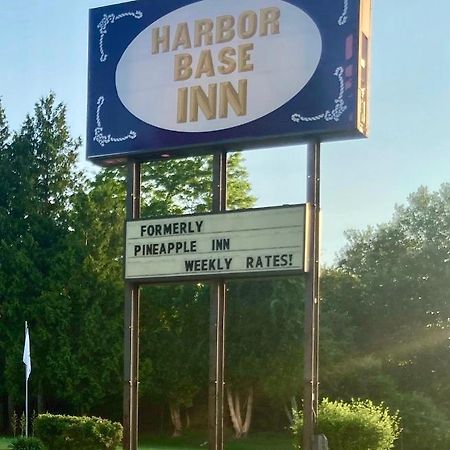 Harbor Base Inn Newport Luaran gambar